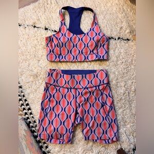 Sport bra and matching set of short